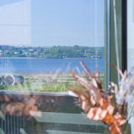 Idyllisk Lille Hus Taet Pa Strand, Skov Og By * Kolding