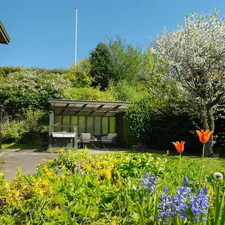 Idyllisk Lille Hus Taet Pa Strand, Skov Og By Lejlighed Kolding
